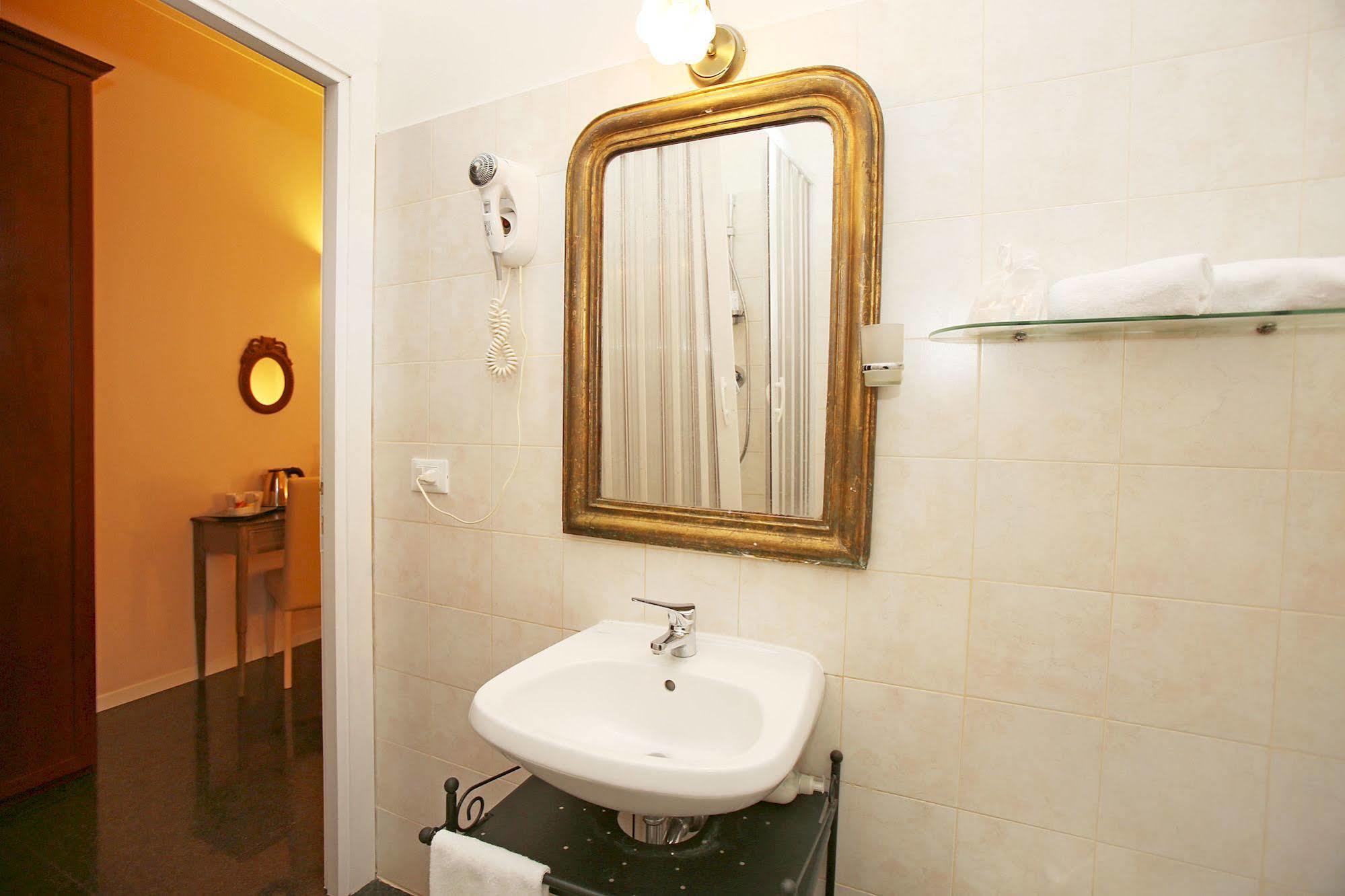 Amica Roma Guest House Eksteriør billede